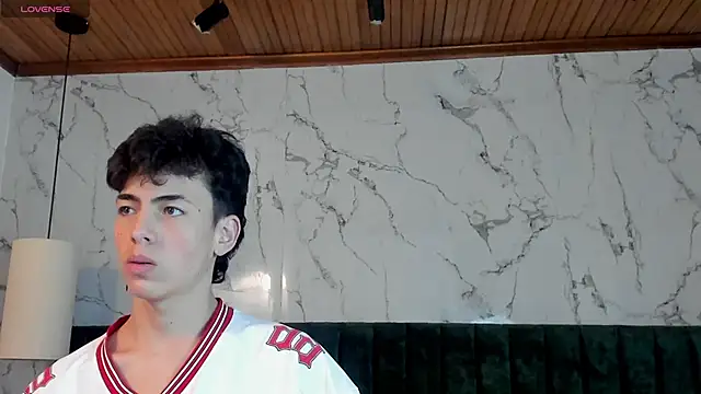 Snapshot of MattiDeLuca chatting on 31, 1, 2025 MattiDeLuca online show from 31, 1, 2025