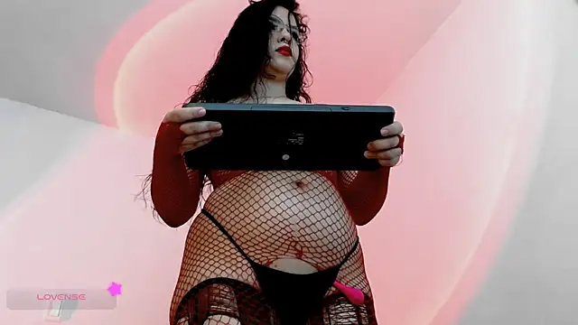 Snapshot of DollCam__ chatting on 14, 2, 2025 DollCam online show from 14, 2, 2025