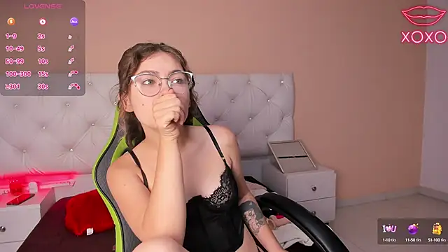 Snapshot of mariie_tayy chatting on 24, 1, 2025 mariie tayy online show from 24, 1, 2025