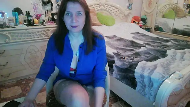 Debra Phoenix online show from 4, 5, 2026