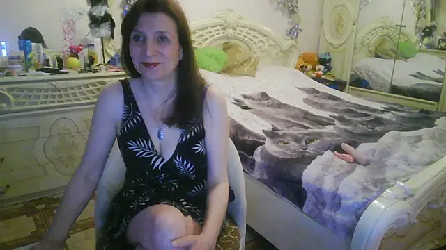 Debra Phoenix online show from 8, 5, 2026