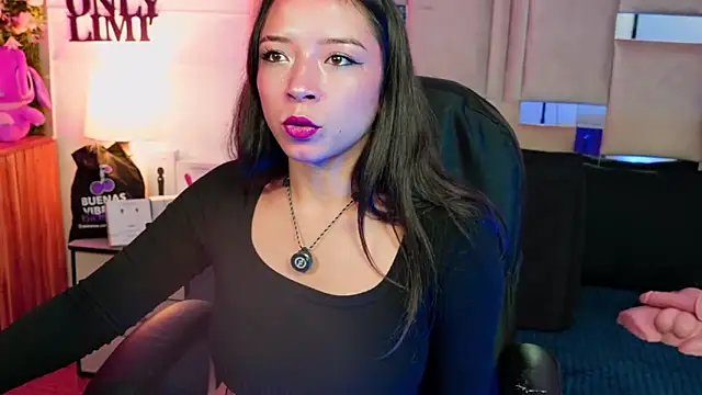 natacha  black  online show from 4, 5, 2026