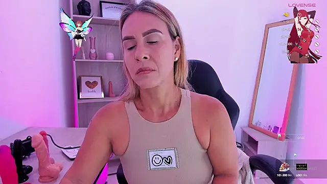 Evangeline johns online show from 19, 9, 2025