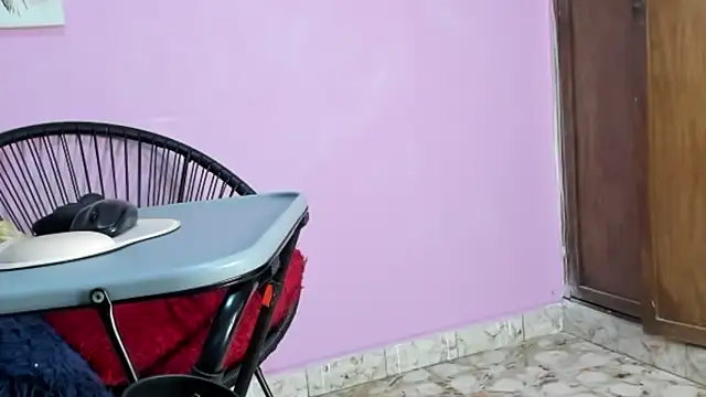 ZoeSmith6 online show from 10, 12, 2024