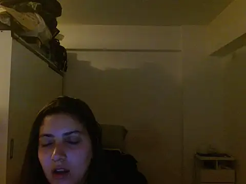 Snapshot of xBubblyBarbiexx chatting on 8, 10, 2025 xBubblyBarbiexx online show from 8, 10, 2025