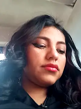 Naomy veracruz  online show from 2, 11, 2025