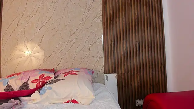 Snapshot of king_lovely_hornyy chatting on 9, 11, 2025 king lovely hornyy online show from 9, 11, 2025