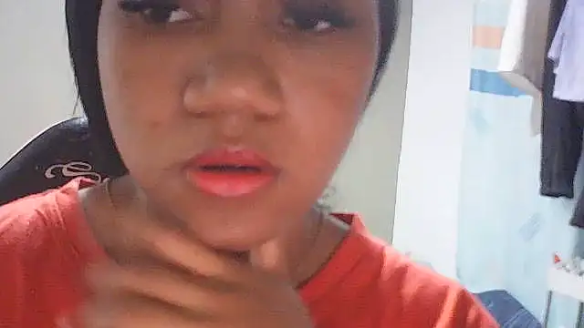 Snapshot of Fariana01 chatting on 25, 6, 2026 Fariana01 online show from 25, 6, 2026
