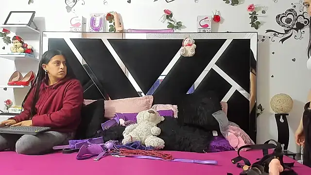Snapshot of abby_eemily chatting on 9, 9, 2025 abby eemily online show from 9, 9, 2025