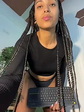 LollaByer online show from 13, 3, 2026