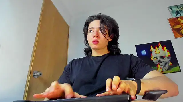 AngelBennet  online show from 28, 10, 2025