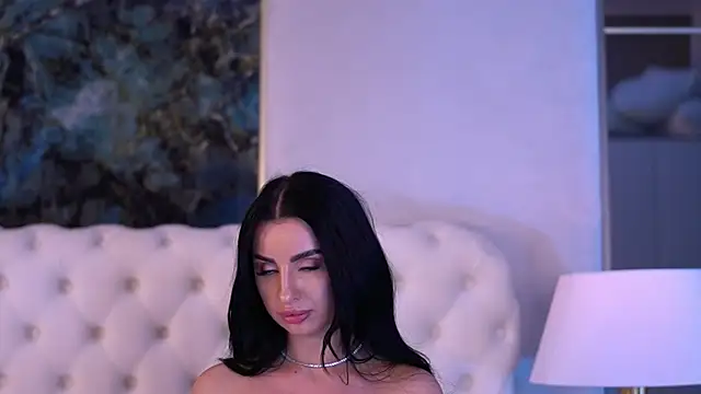 IsabelleHunt online show from 13, 1, 2025