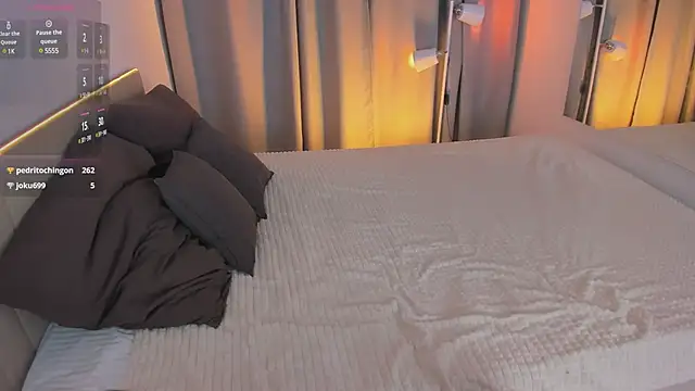 Kleo Godde online show from 26, 1, 2025