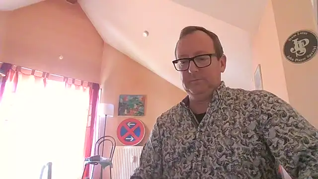 Snapshot of nacktchiller1076 chatting on 1, 12, 2025 nacktchiller1076 online show from 1, 12, 2025