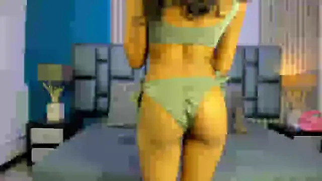 Snapshot of AshleyHill2 chatting on 14, 2, 2025 AshleyHill2 online show from 14, 2, 2025