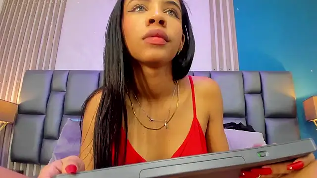Snapshot of AshleyHill2 chatting on 21, 2, 2025 AshleyHill2 online show from 21, 2, 2025