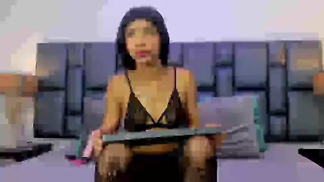 Snapshot of AshleyHill2 chatting on 28, 2, 2025 AshleyHill2 online show from 28, 2, 2025