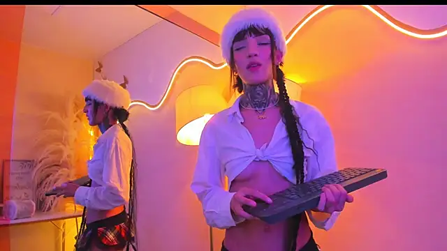 Ameliewitte mjs online show from 6, 12, 2024