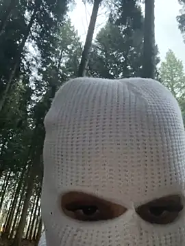 Snapshot of Sara_blanc chatting on 7, 12, 2024 Sara blanc online show from 7, 12, 2024