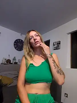 Snapshot of Ana-ya16 chatting on 29, 9, 2025 Ana-ya16 online show from 29, 9, 2025