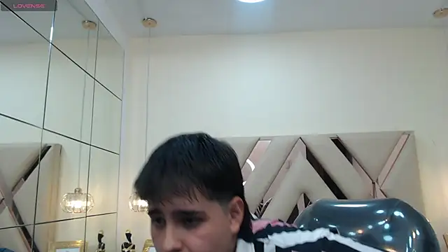 Snapshot of AndrewPherson chatting on 29, 1, 2025 AndrewPherson online show from 29, 1, 2025