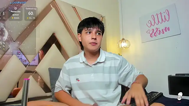 Snapshot of AndrewPherson chatting on 23, 9, 2025 AndrewPherson online show from 23, 9, 2025