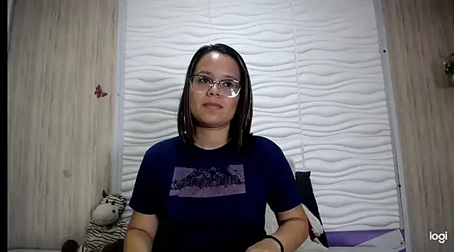 anthiamelisa online show from 30, 1, 2025
