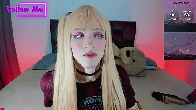 Snapshot of Kirmyy_ chatting on 13, 12, 2024 Kirmyy  online show from 13, 12, 2024