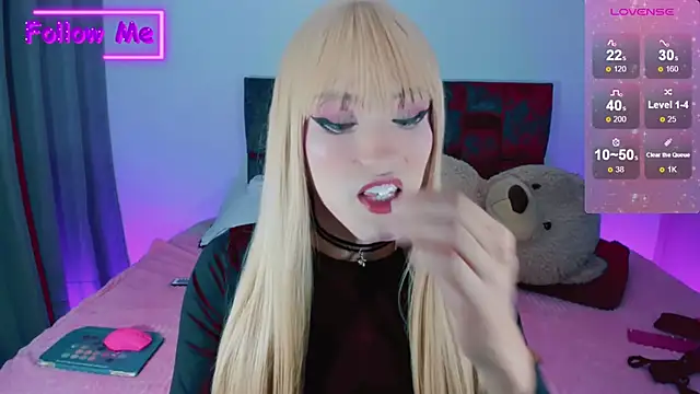 Snapshot of Kirmyy_ chatting on 25, 12, 2024 Kirmyy  online show from 25, 12, 2024