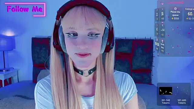 Snapshot of Kirmyy_ chatting on 13, 10, 2025 Kirmyy  online show from 13, 10, 2025