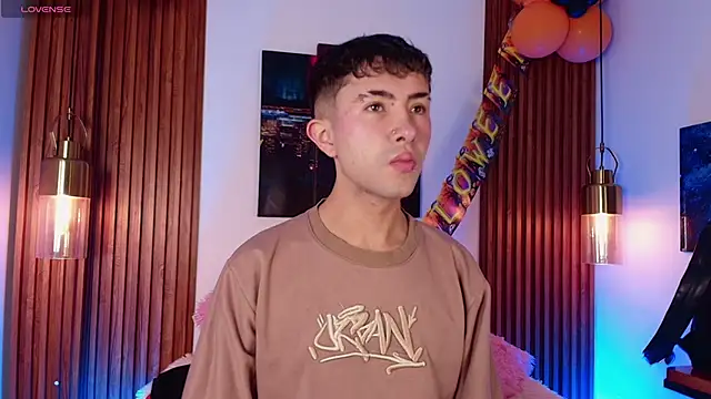 Snapshot of Noah_Xitruxx chatting on 23, 10, 2025 Noah Xitruxx online show from 23, 10, 2025