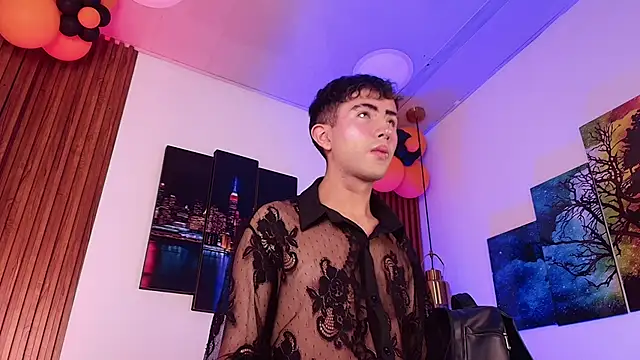 Snapshot of Noah_Xitruxx chatting on 6, 11, 2025 Noah Xitruxx online show from 6, 11, 2025