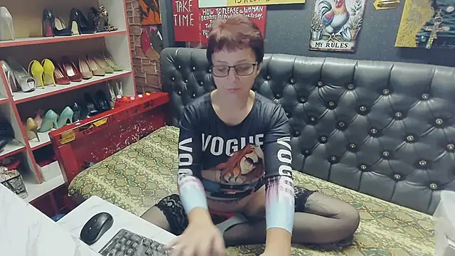 Snapshot of Lily4yourfun chatting on 14, 11, 2025 Lily4yourfun online show from 14, 11, 2025