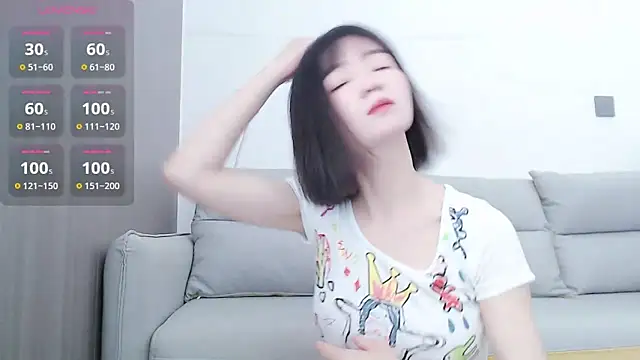 Snapshot of Koi-m- chatting on 4, 3, 2025 Koi-m- online show from 4, 3, 2025