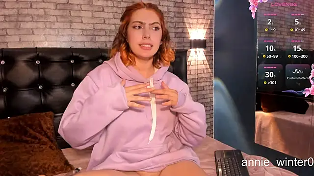 Annie  winter online show from 30, 1, 2025