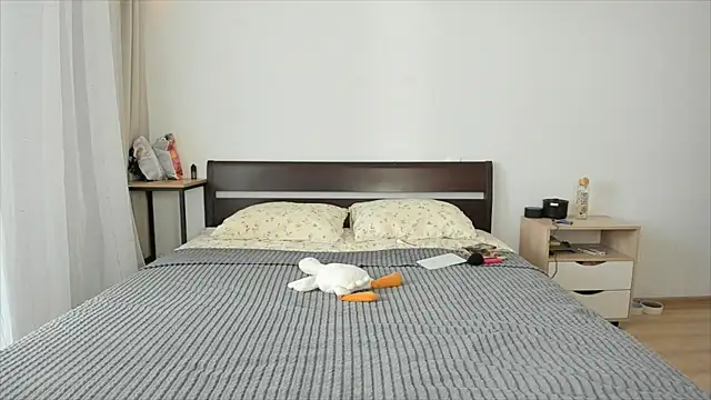 Xloe Queen online show from 1, 11, 2025