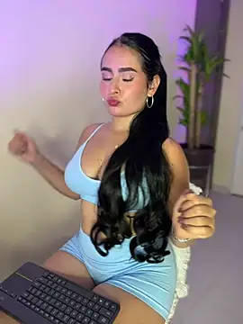 Aria uwu online show from 14, 6, 2026