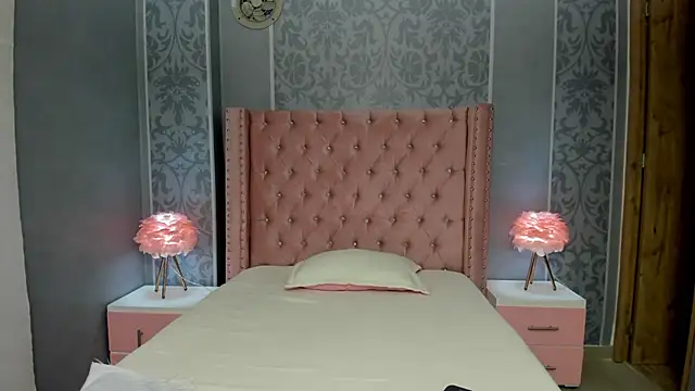pola adams  online show from 5, 2, 2025