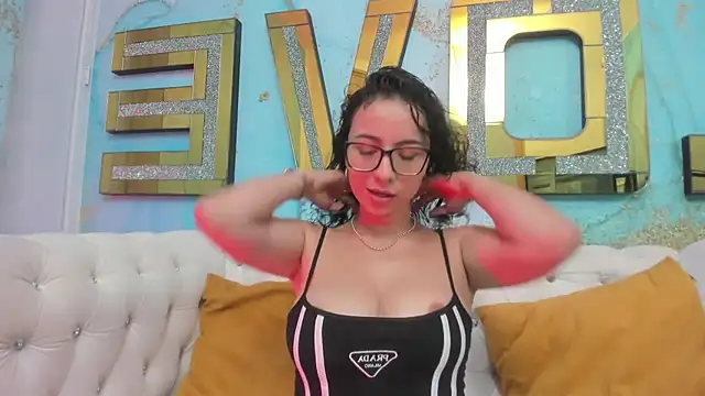 pola adams  online show from 21, 3, 2025
