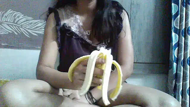 Snapshot of shalini_fire chatting on 5, 4, 2026 shalini fire online show from 5, 4, 2026