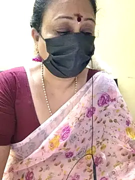 Snapshot of rekha_naier chatting on 1, 2, 2025 rekha naier online show from 1, 2, 2025