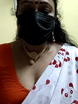 Snapshot of rekha_naier chatting on 2, 2, 2025 rekha naier online show from 2, 2, 2025