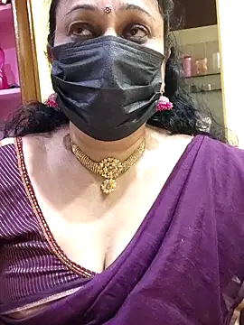Snapshot of rekha_naier chatting on 2, 3, 2025 rekha naier online show from 2, 3, 2025