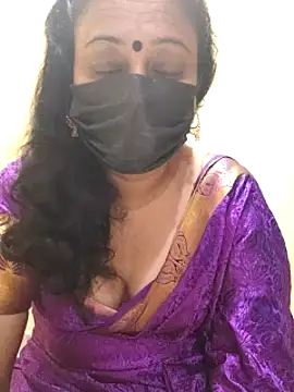 Snapshot of rekha_naier chatting on 5, 3, 2025 rekha naier online show from 5, 3, 2025