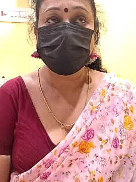 Snapshot of rekha_naier chatting on 6, 3, 2025 rekha naier online show from 6, 3, 2025