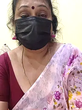 Snapshot of rekha_naier chatting on 6, 3, 2025 rekha naier online show from 6, 3, 2025