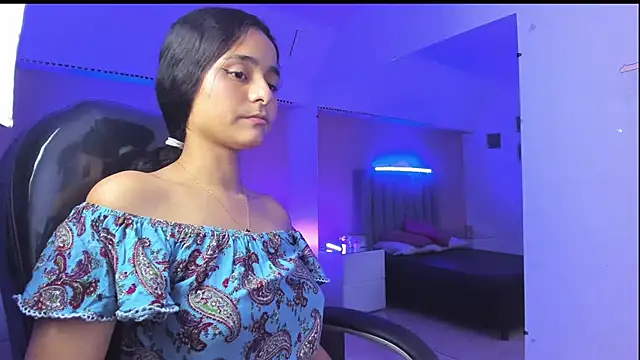 Giselle Roldan online show from 24, 5, 2026