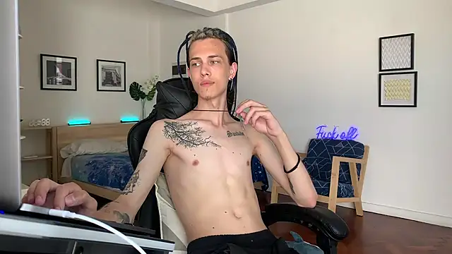 Den BlueXx online show from 18, 12, 2024