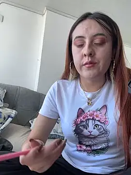 Snapshot of SarahXRusso chatting on 18, 1, 2025 SarahXRusso online show from 18, 1, 2025