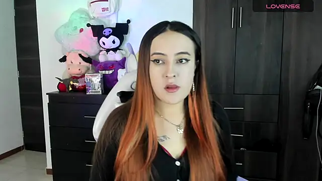 Snapshot of SarahXRusso chatting on 3, 3, 2025 SarahXRusso online show from 3, 3, 2025